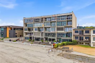 200 Beach Pl, Edmonds, WA 98020 - Photo 22