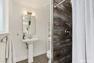 7563 NE Emerald Way, Bainbridge Island, WA 98110 - Photo 20