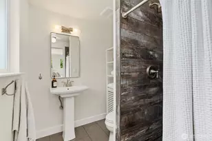 7563 NE Emerald Way, Bainbridge Island, WA 98110 - Photo 20