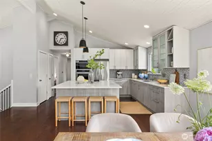 7563 NE Emerald Way, Bainbridge Island, WA 98110 - Photo 12