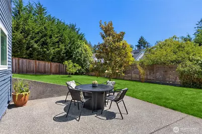 7563 NE Emerald Way, Bainbridge Island, WA 98110 - Photo 28