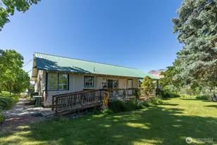 2115 Sleepy Hollow Rd, Monitor, WA 98836 - Photo 8