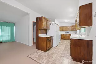 6309 193rd St SW, Lynnwood, WA 98036 - Photo 8