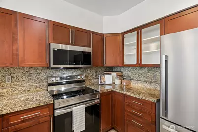 211 Kirkland Avenue #206, Kirkland, WA 98033 - Photo 12