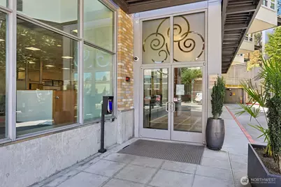 211 Kirkland Avenue #206, Kirkland, WA 98033 - Photo 2