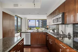 650 Bellevue Way NE, Bellevue, WA 98004 - Photo 14