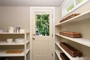 2607 31st Ave W, Seattle, WA 98199 - Photo 2