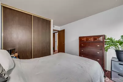 11300 1st Avenue NE #115, Seattle, WA 98125 - Photo 4