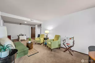 11300 1st Ave NE, Seattle, WA 98125 - Photo 14