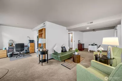 11300 1st Avenue NE #115, Seattle, WA 98125 - Photo 12