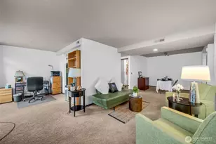 11300 1st Ave NE, Seattle, WA 98125 - Photo 12