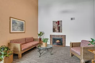11300 1st Ave NE, Seattle, WA 98125 - Photo 32