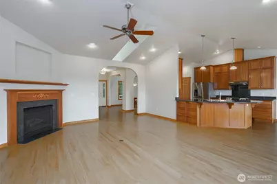 1810 Island View Place, Anacortes, WA 98221 - Photo 14