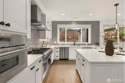 2324 209th Place SE, Sammamish, WA 98075 - Photo 18