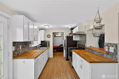 1056 View Ridge Drive, Oak Harbor, WA 98277 - Photo 12