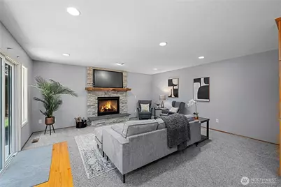 18207 159th Court SE, Renton, WA 98058 - Photo 16