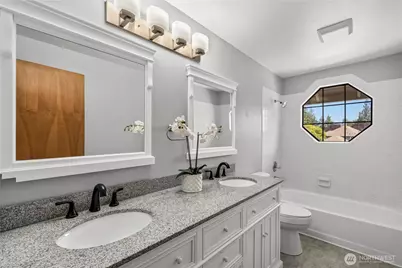 18207 159th Court SE, Renton, WA 98058 - Photo 28