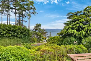 2452 Williams Rd, Oak Harbor, WA 98277 - Photo 1