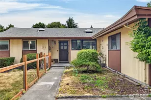 2452 Williams Rd, Oak Harbor, WA 98277 - Photo 4