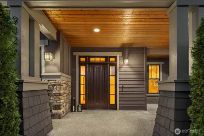 9026 NE 127th Place, Kirkland, WA 98034 - Photo 2