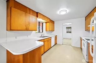 301 SW 108th St, Everett, WA 98204 - Photo 10