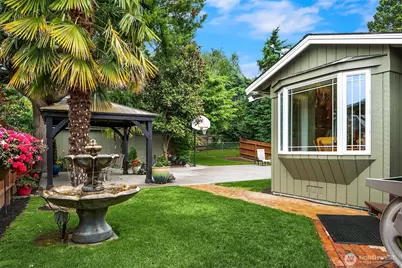 8620 21st Avenue NW, Seattle, WA 98117 - Photo 26