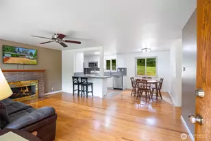 1022 S 197th St, Des Moines, WA 98148 - Photo 2