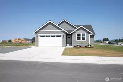 400 W 3rd Street #A, Everson, WA 98247 - Photo 2