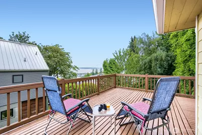 722 S 31st Avenue, Seattle, WA 98144 - Photo 2