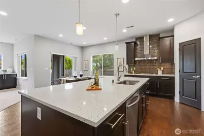 1521 184th Street SW, Lynnwood, WA 98037 - Photo 4