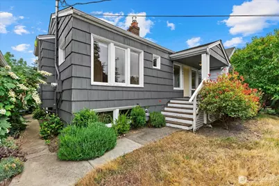 706 N 78th Street, Seattle, WA 98103 - Photo 1