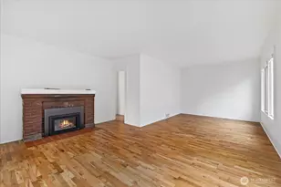 706 N 78th St, Seattle, WA 98103 - Photo 8