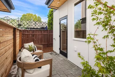 9006 5th Avenue S, Seattle, WA 98108 - Photo 12