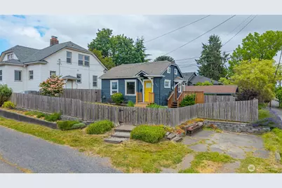 3731 Hoyt Ave, Everett, WA 98201 - Photo 2