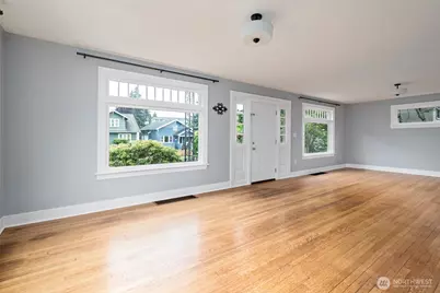 3731 Hoyt Ave, Everett, WA 98201 - Photo 8