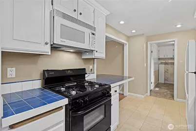 15415 64th Avenue NE, Kenmore, WA 98028 - Photo 12