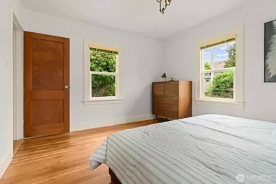908 N 102nd, Seattle, WA 98133 - Photo 16
