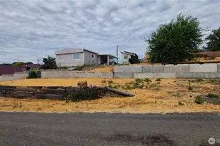 81 Tacoma Ave, Eltopia, WA 99330 - Photo 2