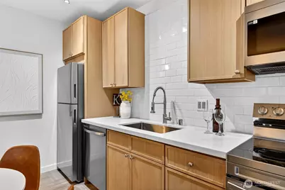 6547 42nd Avenue SW #303, Seattle, WA 98136 - Photo 8