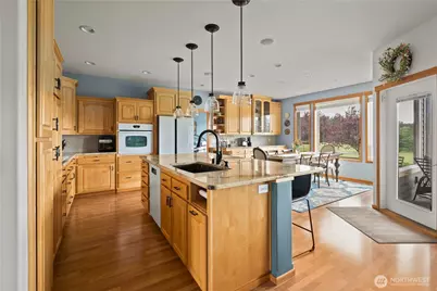 1767 SW Waterside Court, Oak Harbor, WA 98277 - Photo 8