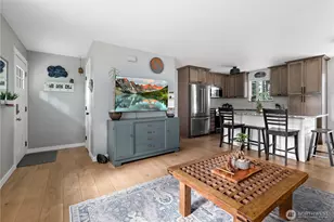 1013 Carl Ave, Oak Harbor, WA 98277 - Photo 12