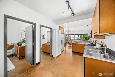 1414 12th Avenue #203, Seattle, WA 98122 - Photo 4