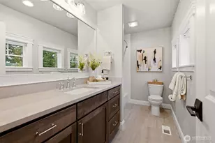 11056 SE 30th St, Bellevue, WA 98004 - Photo 32