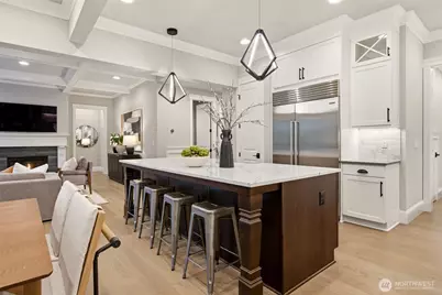 11056 SE 30th St, Bellevue, WA 98004 - Photo 10