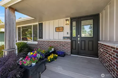 7307 S Alaska Street, Tacoma, WA 98408 - Photo 2