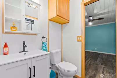 10739 128th Avenue SE, Rainier, WA 98576 - Photo 20