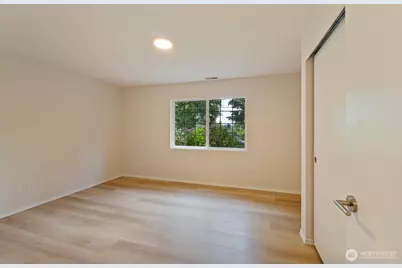 12057 20th Avenue NE, Seattle, WA 98125 - Photo 14
