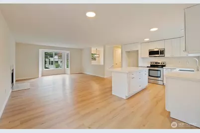 12057 20th Avenue NE, Seattle, WA 98125 - Photo 4