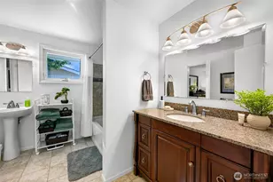 349 S Park St, Lynden, WA 98264 - Photo 14