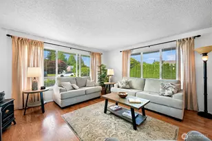 349 S Park St, Lynden, WA 98264 - Photo 2